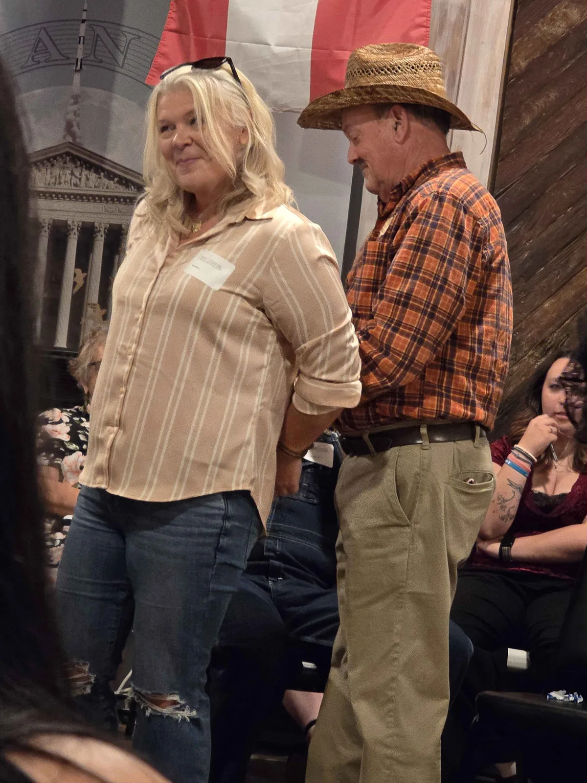 The sheriff makes the arrest.